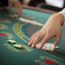 Filipino bettor reviewing in-depth sports analysis charts on a smartphone